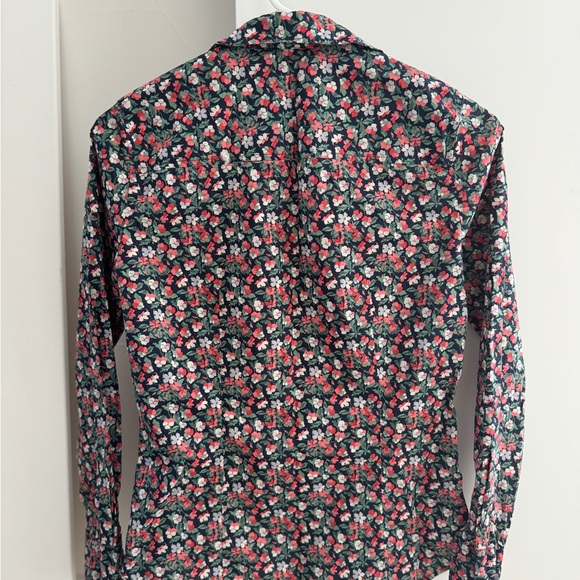 JCrew Fitted Shirt - ideal for school or work - Picture 5 of 5